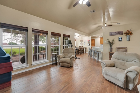 Home For Sale In Sayre, Oklahoma - image 12