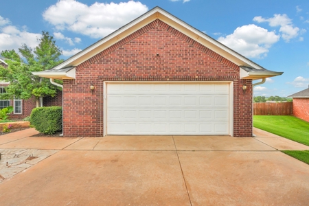 Home For Sale In Sayre, Oklahoma - image 5