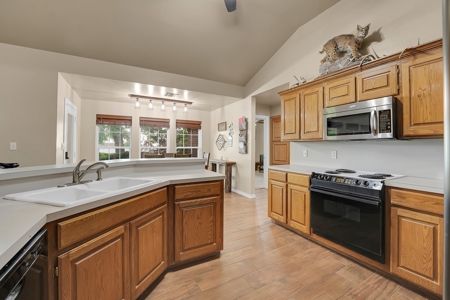 Home For Sale In Sayre, Oklahoma - image 16