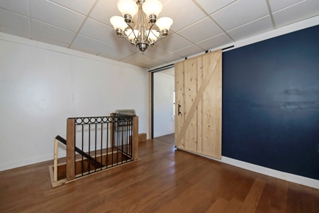 Remodeled bungalow in Downtown Victor Colorado - image 7