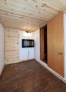 Remodeled bungalow in Downtown Victor Colorado - image 16