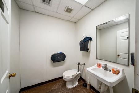 Commercial Property For Sale in Kansas, Oklahoma - image 23