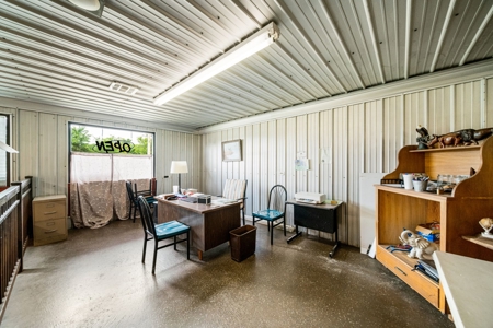 Commercial Property For Sale in Kansas, Oklahoma - image 5