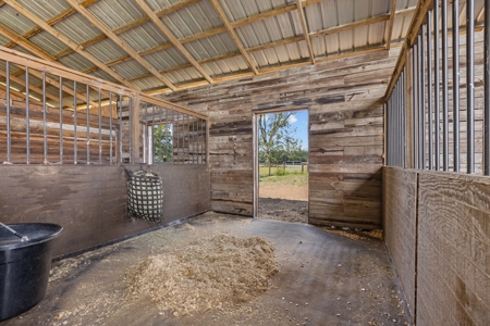 Horse Lovers Dream In Beautiful Trenton Florida! - image 31