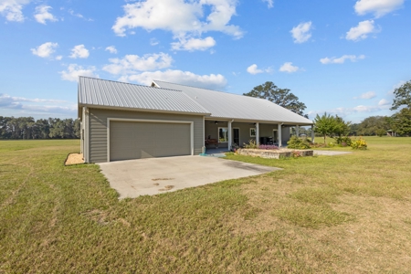 Horse Lovers Dream In Beautiful Trenton Florida! - image 21