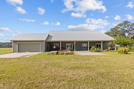 Horse Lovers Dream In Beautiful Trenton Florida! - image 17