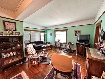 Historic 4 Bed 2.5 Bath Home On City Corner Lot In Malta Mt - image 7