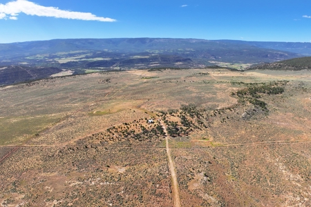 Dry Cabin with Incredible Views For Sale in Colorado - image 16