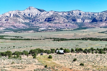Dry Cabin with Incredible Views For Sale in Colorado - image 4