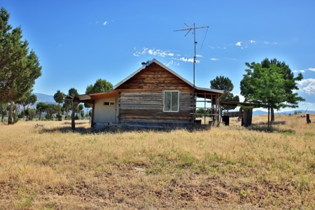 Dry Cabin with Incredible Views For Sale in Colorado - image 8