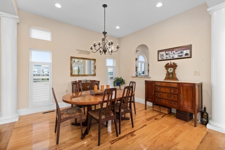 Luxury Home For Sale in Mooresburg, Tennessee - image 9