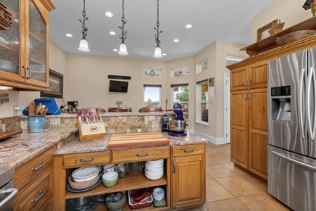 Luxury Home For Sale in Mooresburg, Tennessee - image 8