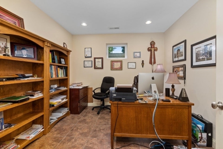 Luxury Home For Sale in Mooresburg, Tennessee - image 20