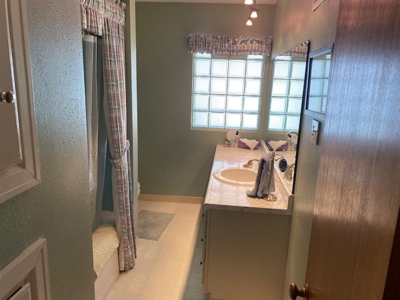 Charming 3-bed, 2-bath home in Conrad, MT - image 19