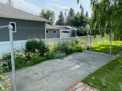 Charming 3-bed, 2-bath home in Conrad, MT - image 43