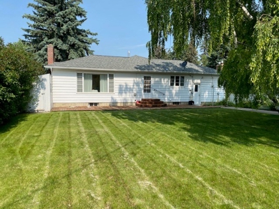 Charming 3-bed, 2-bath home in Conrad, MT - image 48