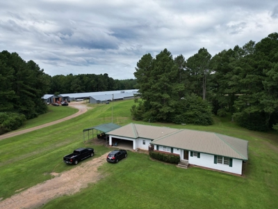 Poultry Breeder Turnkey Farm w/ 40 Acres - image 47
