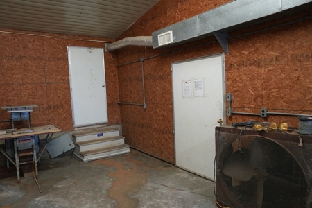 Poultry Breeder Turnkey Farm w/ 40 Acres - image 14