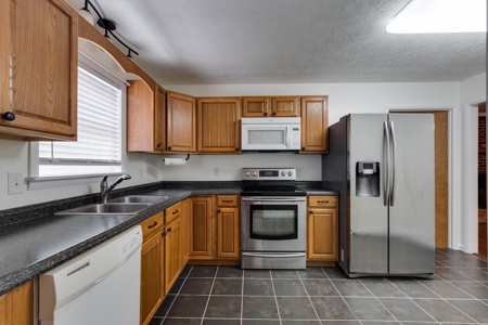 Country Home for Sale in Lewis County, Tennessee - image 18