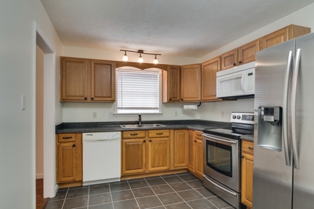 Country Home for Sale in Lewis County, Tennessee - image 19