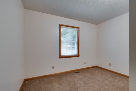 Country Home for Sale in Lewis County, Tennessee - image 28