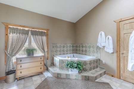 Sauk County Log Home Real Estate Online Only Auction - image 34