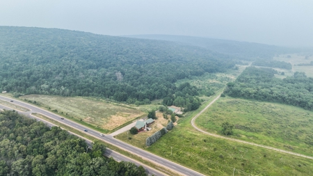 Sauk County Log Home Real Estate Online Only Auction - image 4