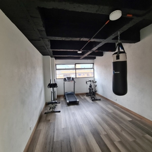 Penthouse with Open Concept in Laureles - image 23