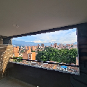 Penthouse with Open Concept in Laureles - image 25