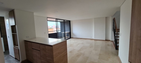 Penthouse with Open Concept in Laureles - image 6