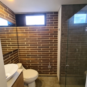 Penthouse with Open Concept in Laureles - image 18