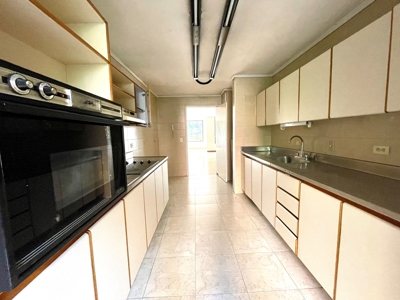 South America / Apartments for Sale, Medellin Colombia - image 4