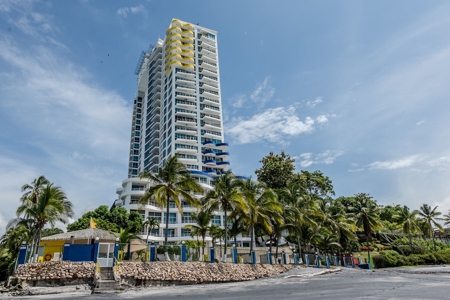 Beachfront 1-Bed-1Bath apartment in Solarium *Under Contract - image 32
