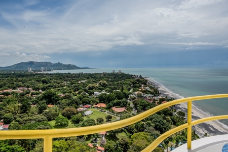Beachfront 1-Bed-1Bath apartment in Solarium *Under Contract - image 35