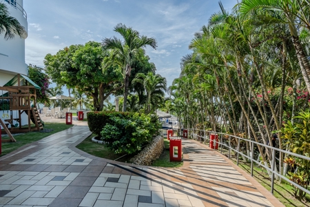 Beachfront 1-Bed-1Bath apartment in Solarium *Under Contract - image 2