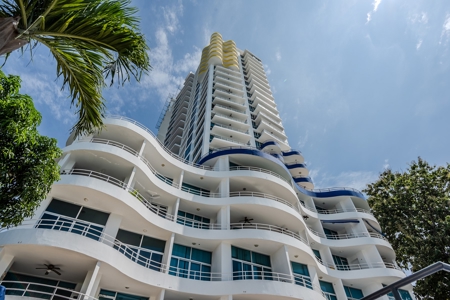 Beachfront 1-Bed-1Bath apartment in Solarium *Under Contract - image 26
