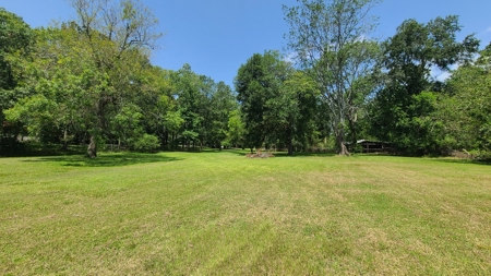 "Beaumont TX Auction: Waterfront Home with Airbnb Potential" - image 15