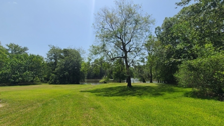 "Beaumont TX Auction: Waterfront Home with Airbnb Potential" - image 13