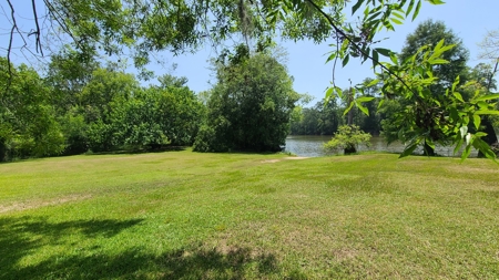 "Beaumont TX Auction: Waterfront Home with Airbnb Potential" - image 22