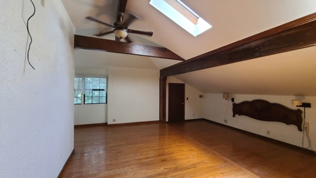 "Beaumont TX Auction: Waterfront Home with Airbnb Potential" - image 44