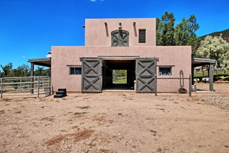 Colorado  Mountain Ranch Home and Ski Property - image 18