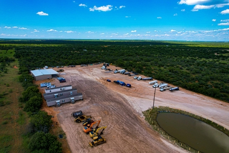 Oilfield Truck Yard/Office/Shop - image 7