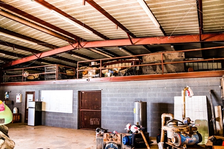 Oilfield Truck Yard/Office/Shop - image 18