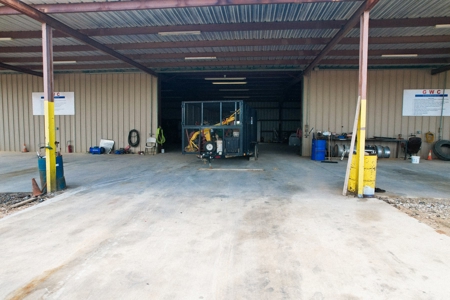 Oilfield Truck Yard/Office/Shop - image 8
