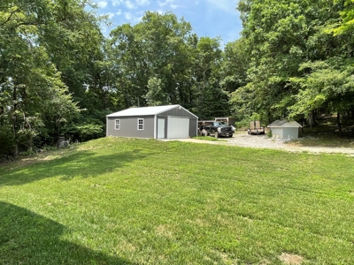 Ozark Mountain Home - image 18