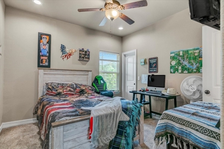 "15-Acre Sour Lake Treasure: Farmhouse, Gardens, and Pond" - image 31