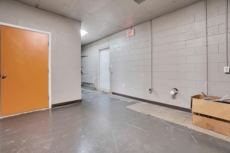 Commercial Property For Sale In Altus, Oklahoma - image 22