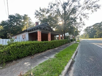 Restaurant Business With Adjacent Home For Sale In North Fl - image 5
