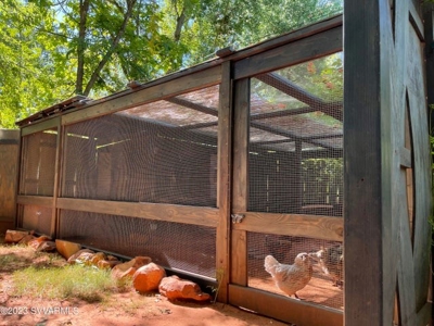 Rare Find Next to Oak Creek in Sedona - image 9