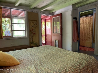 Rare Find Next to Oak Creek in Sedona - image 29